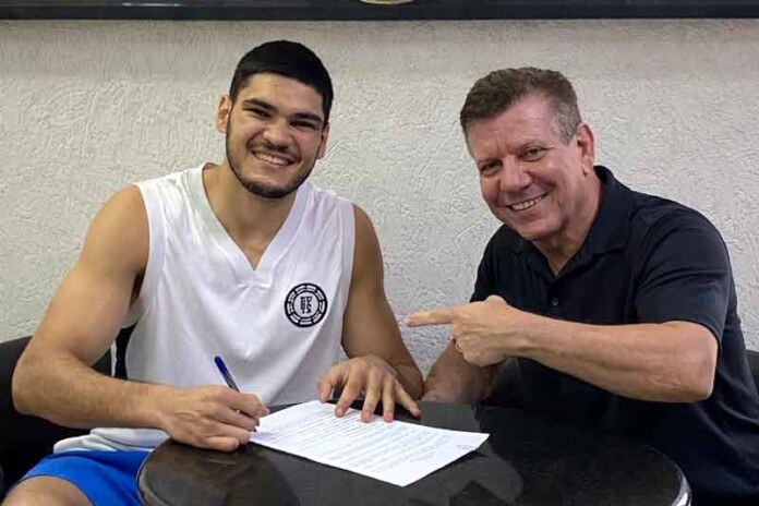 Amazonense-chega-ao-UFC-e-leva-o-nome-de-Manaus-ao-coração-de-Las-Vegas