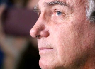 Moraes determina perícia médica para avaliar cirurgia de Bolsonaro