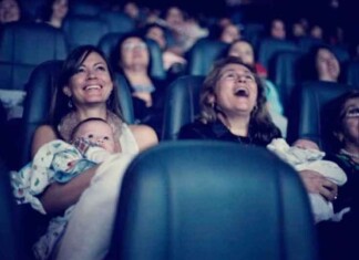 Cinema vira espaço de acolhimento para mães e bebês em sessão especial em Manaus