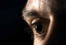 Dificuldade para enxergar no escuro? Especialistas alertam para sinais que muitos ignoram