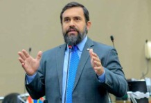 PL de Dr. George Lins leva informações de hospitais para rodovias do Amazonas