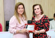 Presidente do TCE-AM recebe Prêmio “Mãos que Amparam” concedido pelo TJAM
