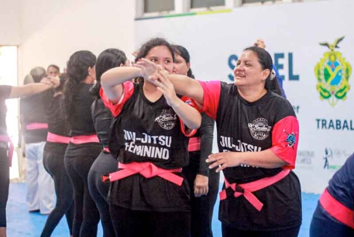 Projeto-abre-Vila-Olímpica-ao-público-e-leva-esporte-e-inclusão-à-comunidade