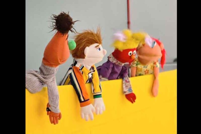 Teatro-de-bonecos-transforma-noite-de-Natal-em-experiência-inesquecível