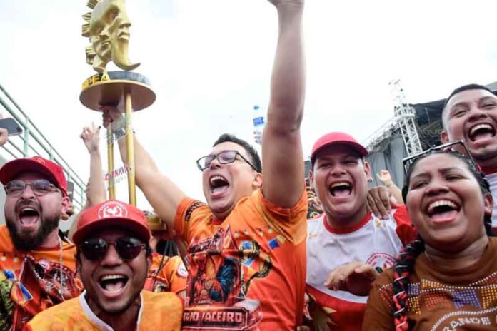 A-Grande-Família-quebra-jejum-de-17-anos-e-conquista-o-título-do-Carnaval-de-Manaus-2026