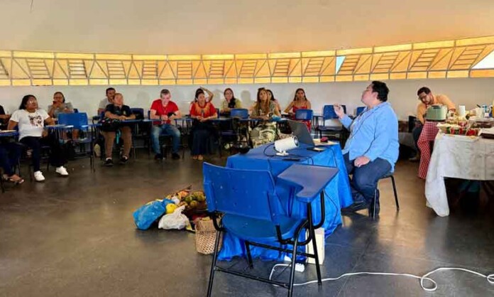 Educação-indígena-em-Manaus-ganha-força-com-o-mutirão-pedagógico-“Ajuri-dos-Saberes”