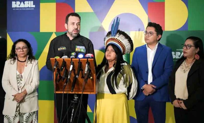 O-governo-recua-e-a-privatização-dos-rios-amazônicos-agora-afunda-no-Diário-Oficial