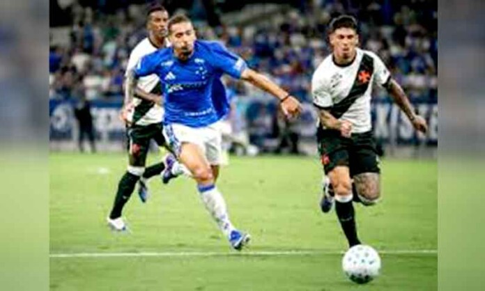 Cruzeiro-e-Vasco-empatam-no-Mineirão