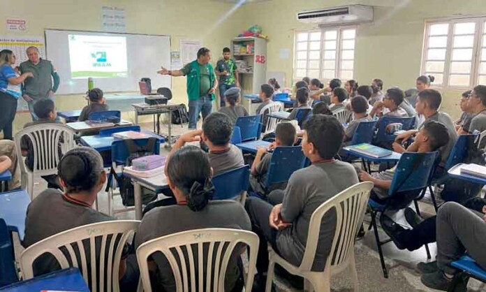 Educação-vira-arma-estratégica-contra-crimes-ambientais-no-interior-de-Tefé