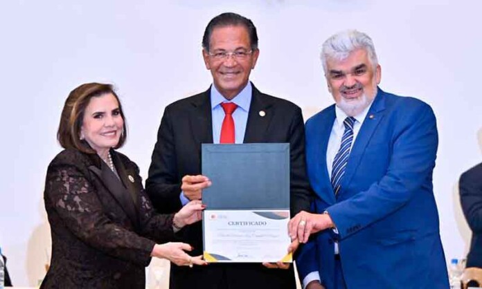 Mauro-Campbell-Marques-destaca-governança-na-abertura-do-ano-letivo-do-TCE-AM