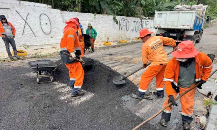 Prefeitura-acelera-obras-em-Manaus-enquanto-buracos-antigos-ainda-desafiam-a-cidade