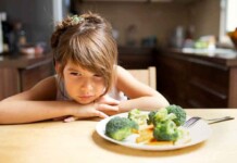 Problemas no intestino podem intensificar irritação e dificuldade de foco em crianças