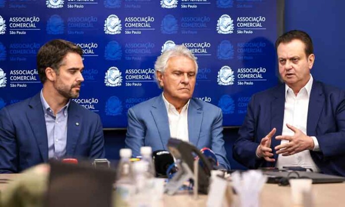 Aposta-do-centrão-em-Ronaldo-Caiado-mira-controle-do-orçamento-em-2026