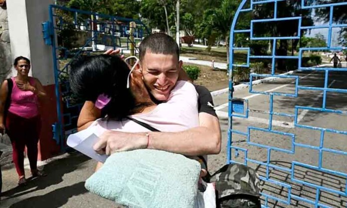 Enquanto-enfrenta-pressão-dos-EUA,-Cuba-abre-as-celas