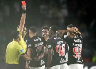 A estranha noite em que a lógica foi expulsa de São Januário