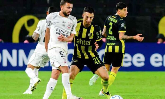 Misto-do-Corinthians-empata-com-Peñarol-e-quebra-tabu-na-Liberta