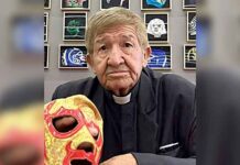 O padre que lutava mascarado para salvar órfãos agora trava sua batalha mais difícil
