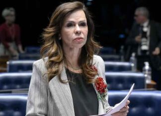 Senado aprova piso de R$ 5.130 para professores e muda regra de reajuste para os próximos anos