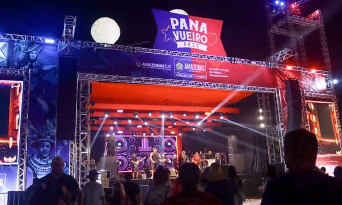 Brasil-em-campo-e-boi-na-arena-fazem-do-“Panavueiro-Fest”-uma-das-atrações-de-Parintins