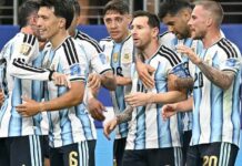 Argentina vence, avança às oitavas e vê Messi alcançar uma marca inédita no futebol mundial