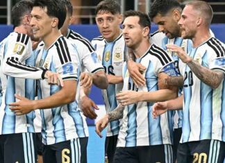 Argentina vence, avança às oitavas e vê Messi alcançar uma marca inédita no futebol mundial
