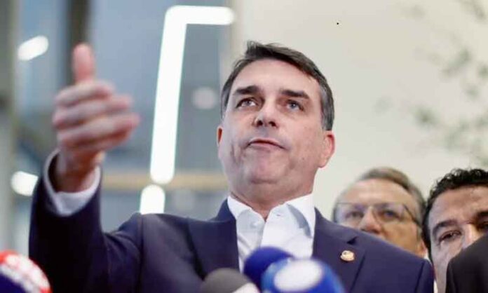 Flávio-Bolsonaro