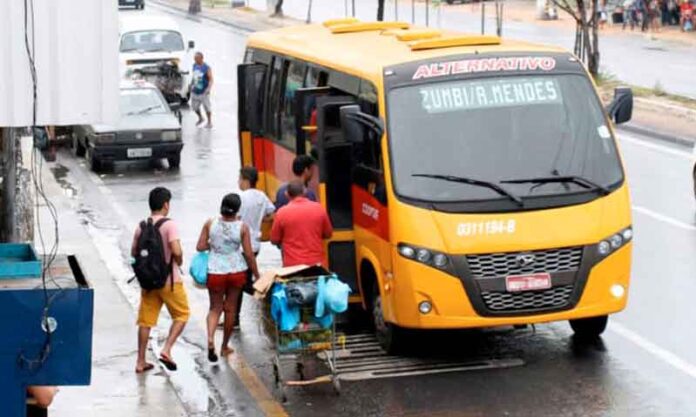 Greve-dos-amarelinhos-expõe-racha-entre-cooperativas-e-pressiona-mobilidade-em-Manaus