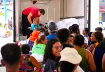 “Jaraqui da Gente” leva peixe gratuito para famílias de bairros da Zona Norte e Leste de Manaus