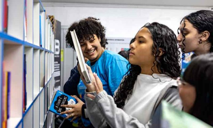 Projeto-Biblioteca-Futuro-inaugura-espaço-de-leitura-em-escola-municipal-de-Manaus