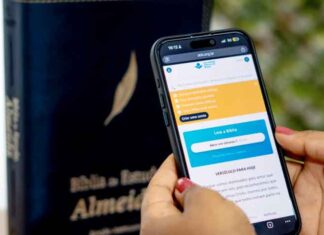 Bíblia digital alcança números históricos e mostra como os brasileiros leem as Escrituras