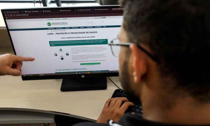 Clonagem-de-voz-e-imagens-falsas-entram-no-debate-sobre-segurança-digital-no-Amazonas
