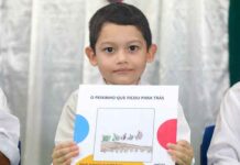 Crianças de 5 anos viram autores de livro sobre a Amazônia em escola de Manaus