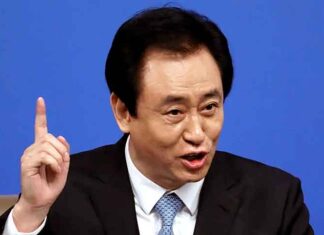 Queda da Evergrande termina com prisão perpétua para seu fundador na China