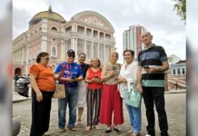 Novo projeto cultural gratuito aproxima o público idoso do cinema no Centro de Manaus
