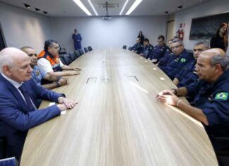 Serafim Corrêa pede integração com a Marinha diante dos desafios da vazante no Amazonas