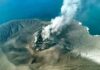 Erupção do Anak Krakatoa espalha cinzas e paralisa oito aeroportos na Indonésia
