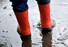Uma falha na drenagem pode parar uma empresa e a prevenção começa antes da chuva