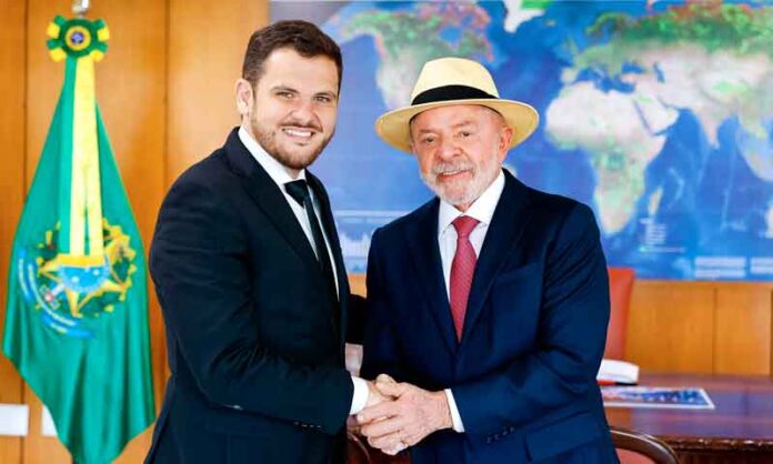 Prefeito-Renato-Junior-leva-demandas-de-Manaus-a-presidente-Lula