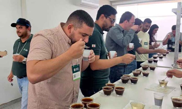 Senar-Amazonas-participa-do-evento-Safra-Café-2026-em-Minas-Gerais