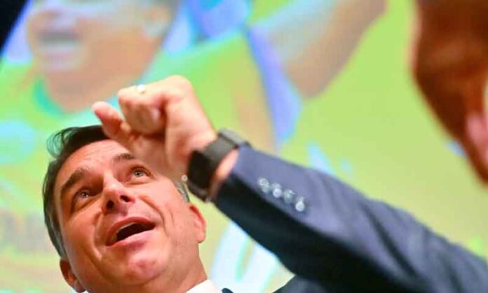 Flávio-Bolsonaro