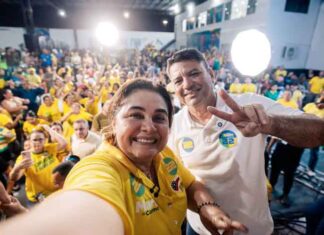 Professora Maria do Carmo desafia o peso dos prefeitos e aposta na força do eleitor amazonense