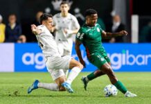 Palmeiras tropeça diante do Santos e vê Flamengo seguir na frente do Brasileirão