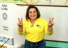 Professora Maria vota e aposta na força do eleitor para mudar os rumos do Amazonas