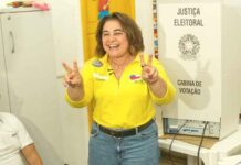 Professora Maria vota confiante e aposta na renovação para chegar ao segundo turno no Amazonas