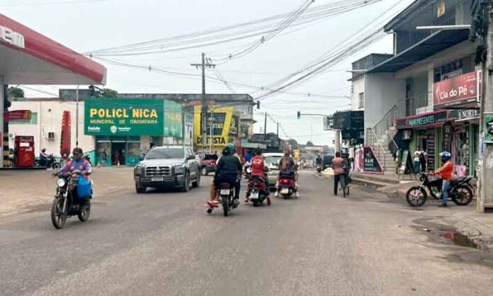 Projetos-da-Afya-promovem-a-saúde-e-prevenção-a-doenças,-para-mototaxistas-e-entregadores-de-Itacoatiara